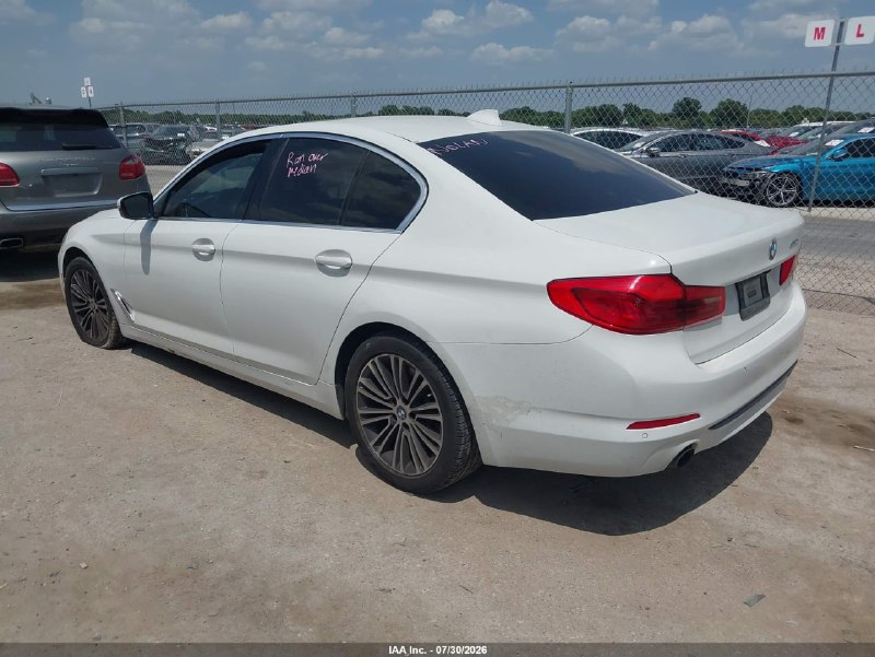2020 BMW G30