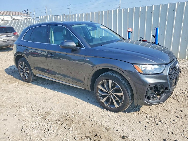 2022 Audi Q5 Premium Plus 45